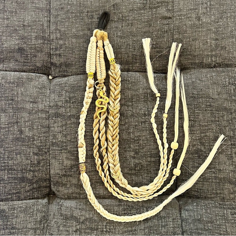 Tie in Festival Braid Extensions Blonde Ombré with Gold Loc Jewelry